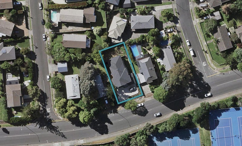 16 Merton Road, Saint Johns, Auckland - Carousel 1