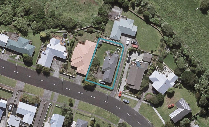 88 Riversdale Drive, Merrilands, New Plymouth - Carousel 1