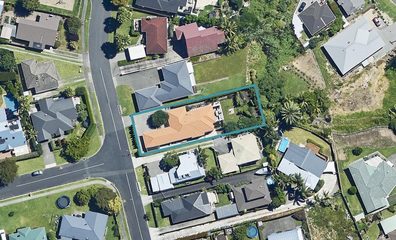 13 Karaka Road, Otumoetai, Tauranga - Carousel 1
