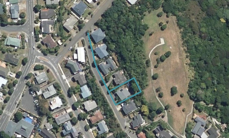 5 Meridian Way, Whitby, Porirua - Carousel 1