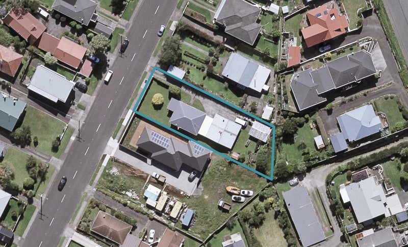 41 South Road, Blagdon, New Plymouth - Carousel 1