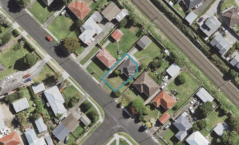 18 Beaumonts Way, Manurewa, Auckland - Carousel 1