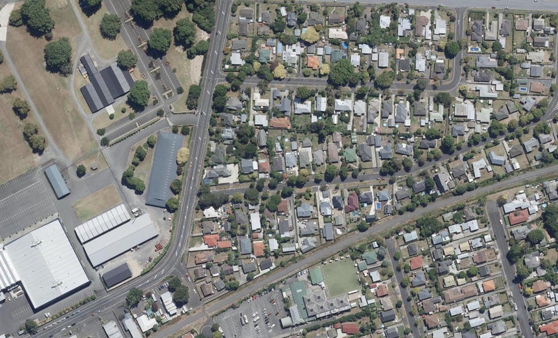 1/7 Gillies Avenue, Claudelands, Hamilton - Carousel 1