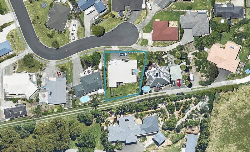 24 Astor Place, Welcome Bay, Tauranga - Carousel 1