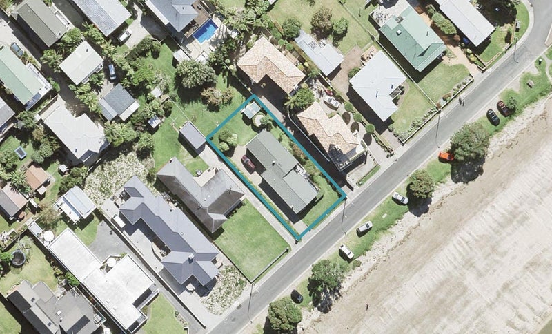 25 Arkles Strand, Arkles Bay, Whangaparaoa - Carousel 1