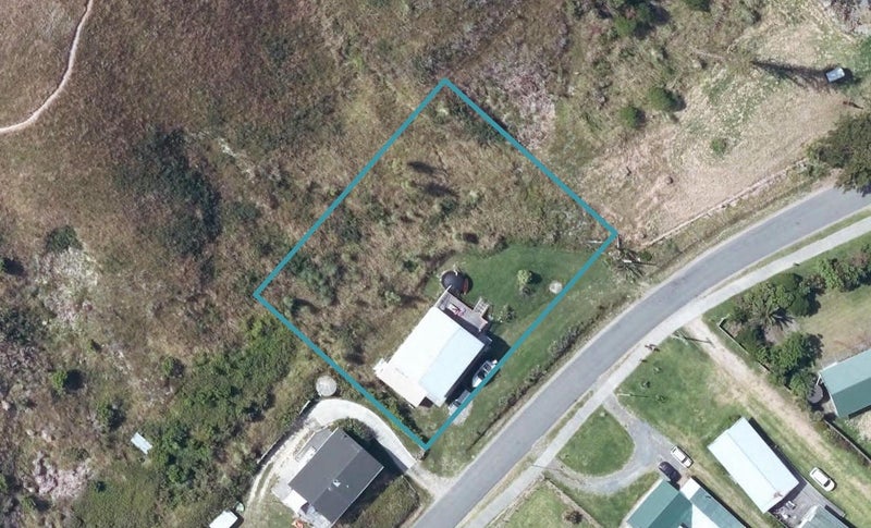 166 Newcastle Street, Māhia - Carousel 1