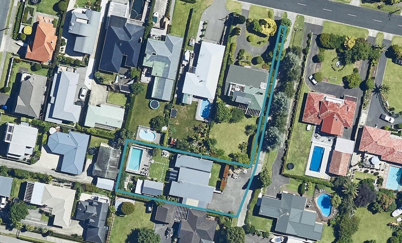 15 Pillans Road, Otumoetai, Tauranga - Carousel 1