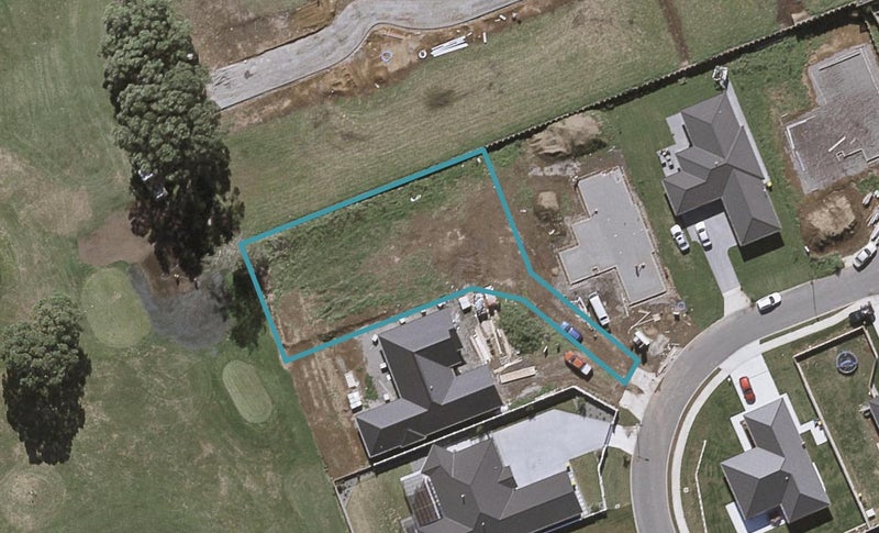9 Cooke Farm Grove, Waiwhakaiho, New Plymouth - Carousel 1