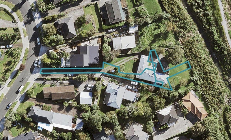 204C Methuen Road, New Windsor, Auckland - Carousel 1