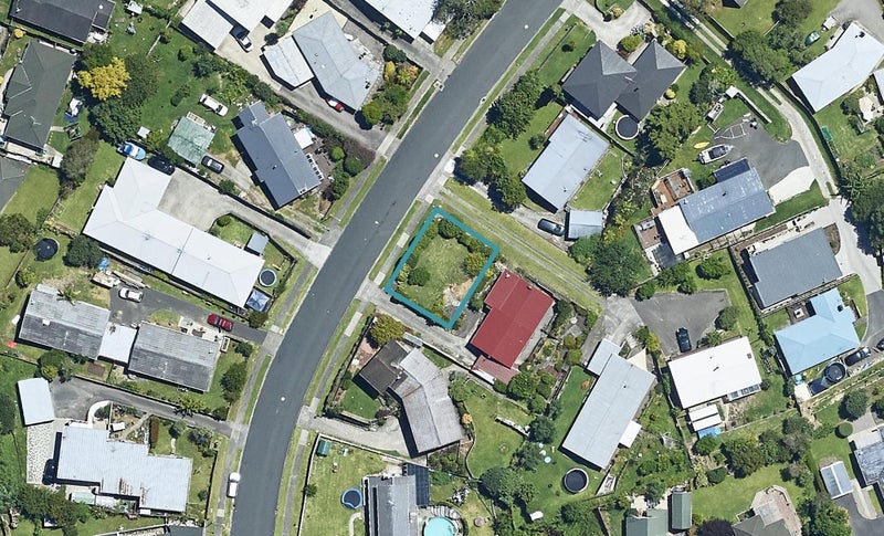 16 Jonathon Street, Brookfield, Tauranga - Carousel 1