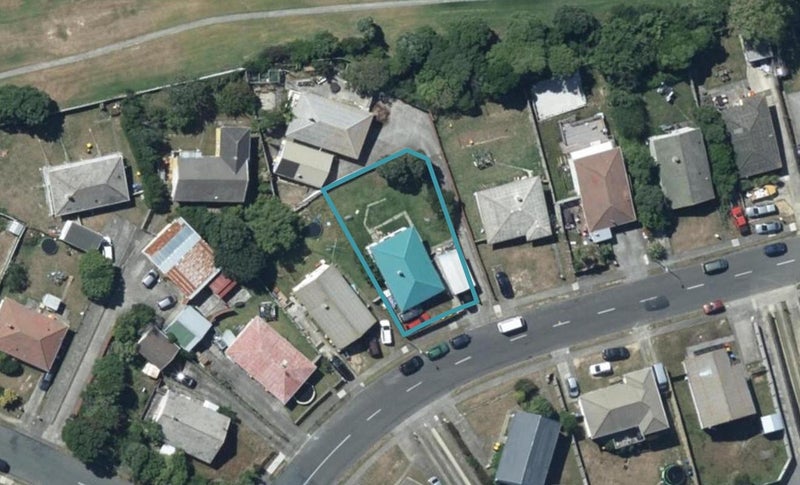 32 Takapuwahia Drive, Takapuwahia, Porirua - Carousel 1