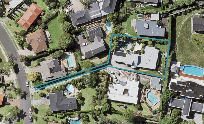 32 Caithness Place, Farm Cove, Auckland - Carousel 1