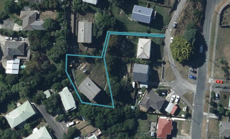 13 Arene Grove, Titahi Bay, Porirua - Carousel 1
