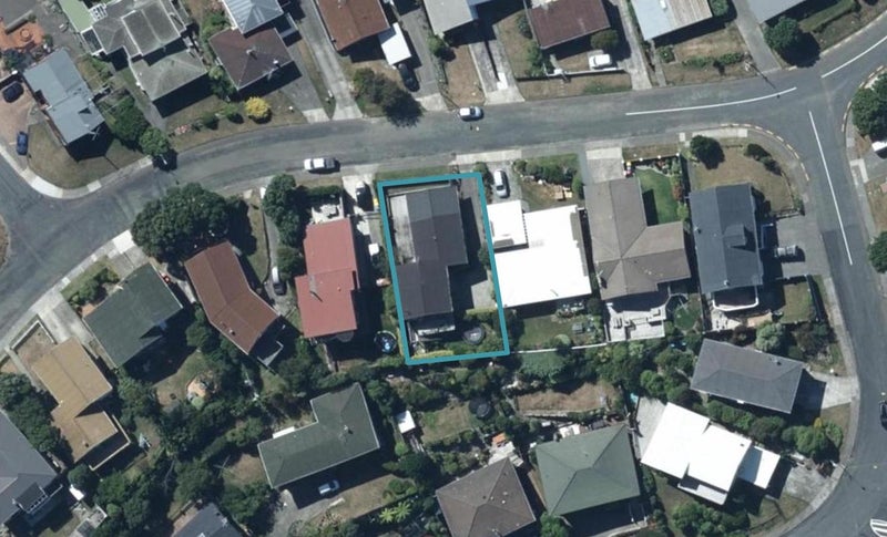 41 Pope Street, Camborne, Porirua - Carousel 1