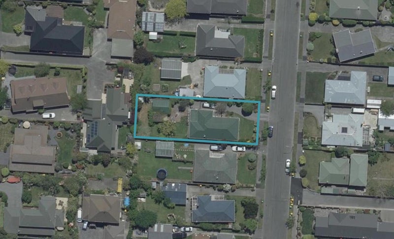 16 Clipper Place, Redwood, Christchurch - Carousel 1