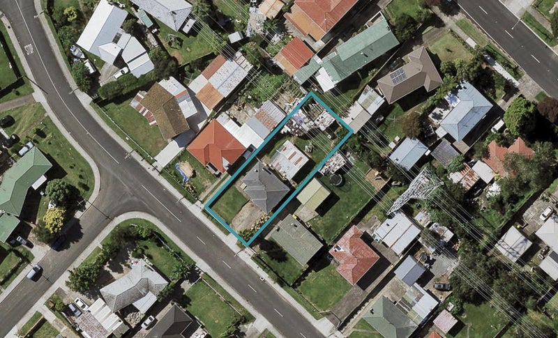 8 Everitt Road, Otara, Auckland - Carousel 1