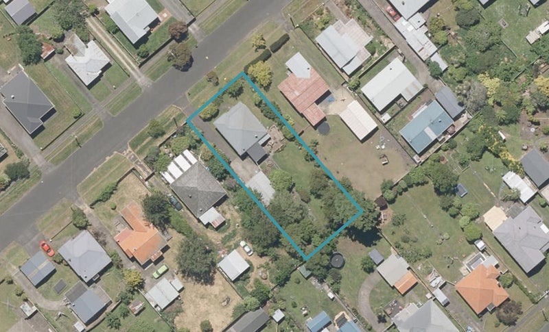 16 Mahoney Street, Whanganui East, Whanganui - Carousel 1