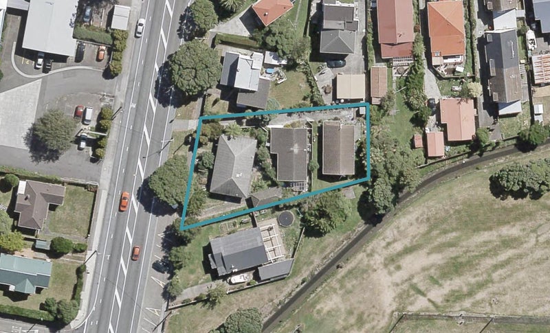 1/86 RANDWICK RD, MOERA, LOWER HUTT - Carousel 1