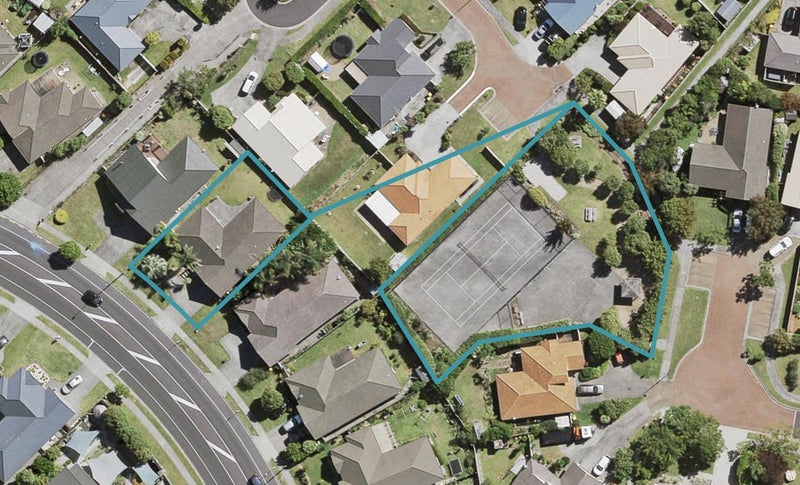 79 Summerland Drive, Henderson, Auckland - Carousel 1