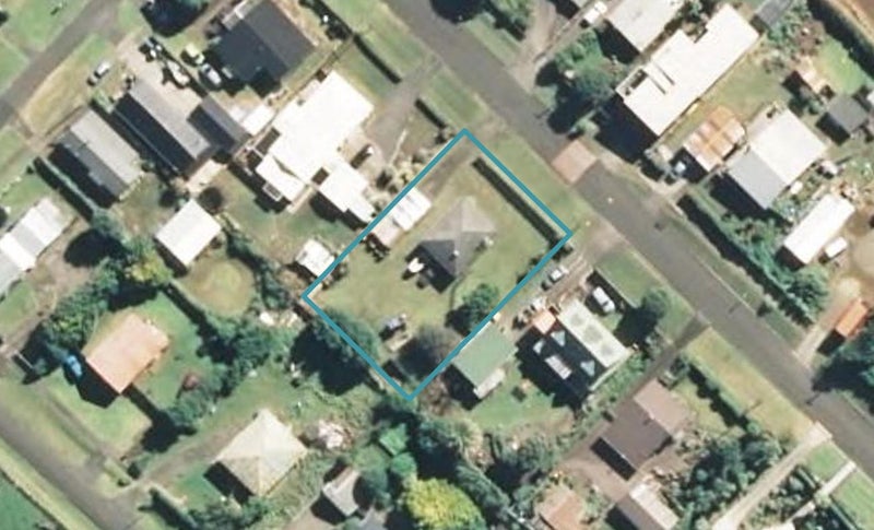 11 Hira Street, Hawera - Carousel 1
