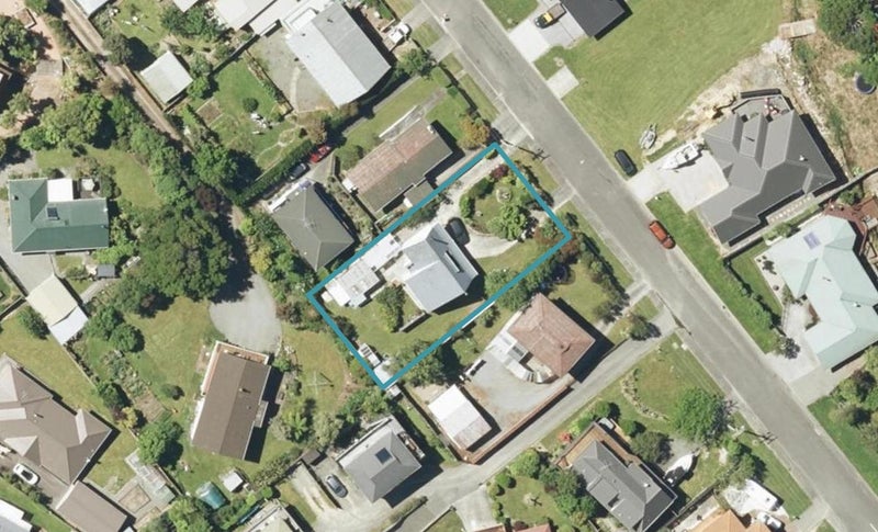 9 Turners Road, Waikawa, Picton - Carousel 1