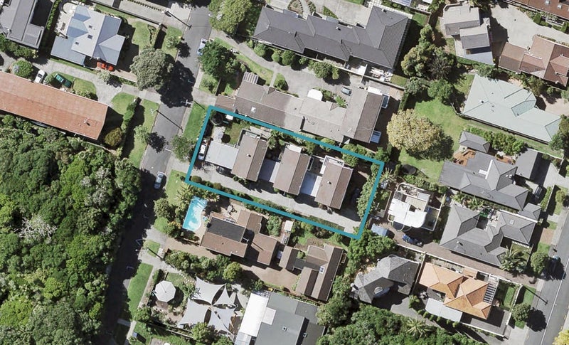 3/10 Pierce Road, Milford, Auckland - Carousel 1