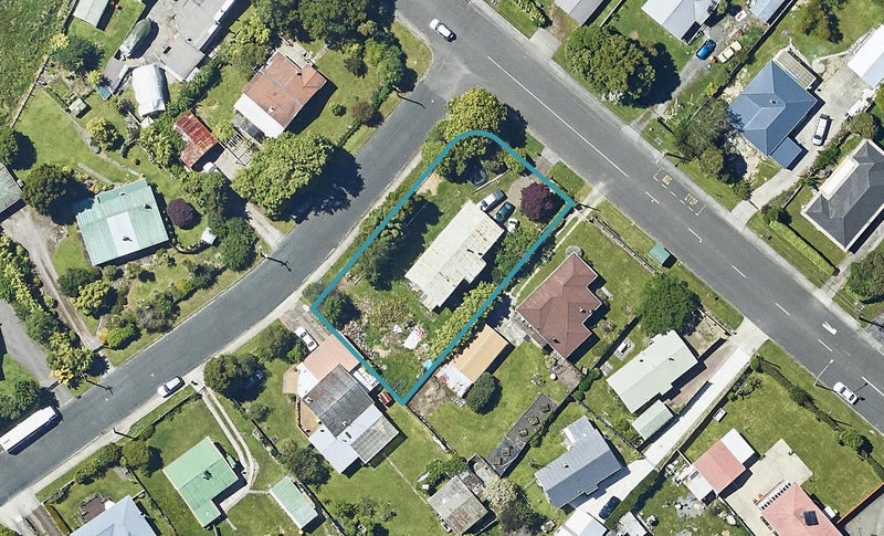 6 Lee Road, Hannahs Bay, Rotorua - Carousel 1