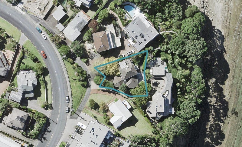 53 Beach Road, Castor Bay, Auckland - Carousel 1
