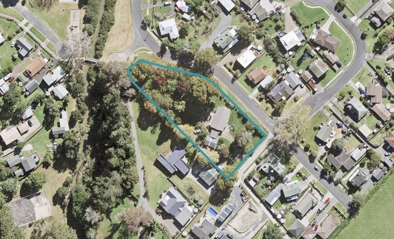 13 Ferndale Drive, Papakura - Carousel 1