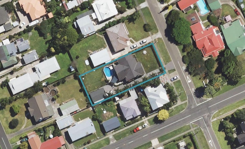 154 Whitaker Street, Whataupoko, Gisborne - Carousel 1
