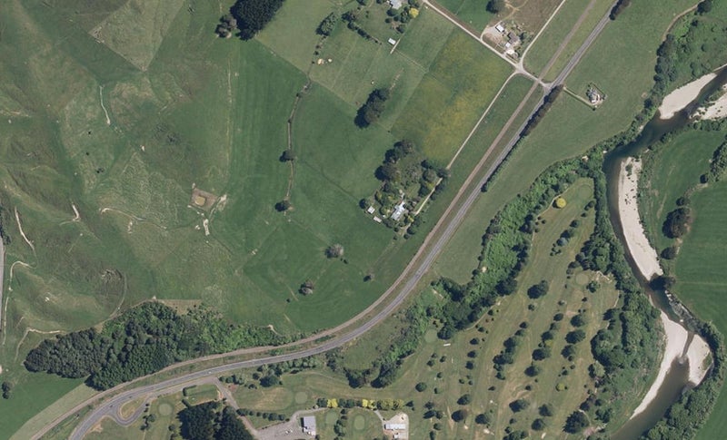 20 Taylors Road South, Mangatainoka, Pahiatua - Carousel 1