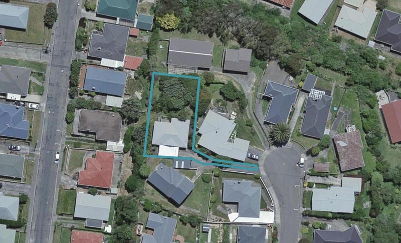 21 Diane Grove, Paparangi, Wellington - Carousel 1