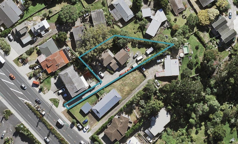 1/589 Glenfield Road, Totara Vale, Auckland - Carousel 1