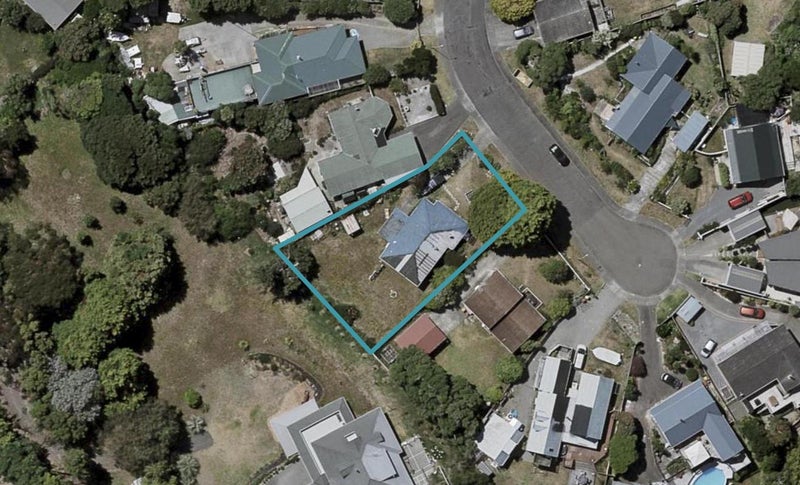 22 Freyberg Crescent, Waikanae Beach, Waikanae - Carousel 1