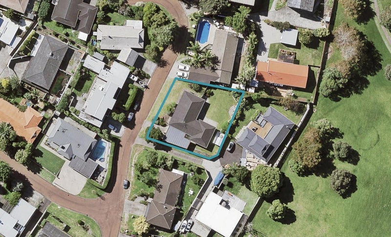 34 Ganymede Place, Half Moon Bay, Auckland - Carousel 1