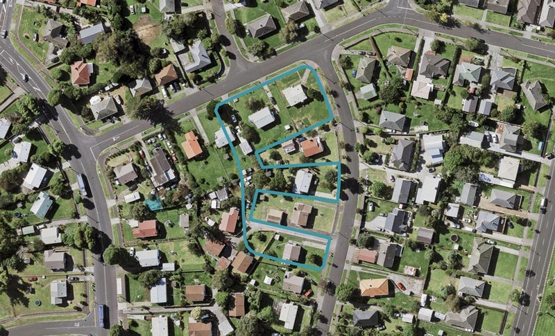11 Tuakiri Street, POINT ENGLAND, AUCKLAND - Carousel 1