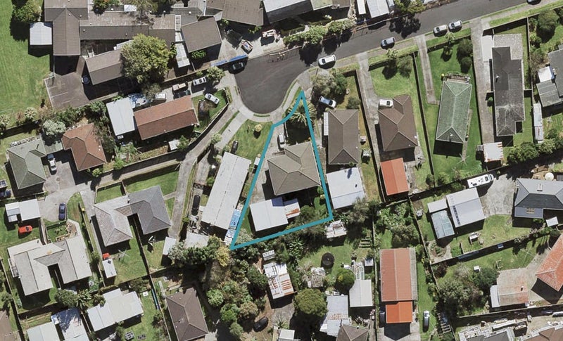 14 Bingara Place, Favona, Auckland - Carousel 1
