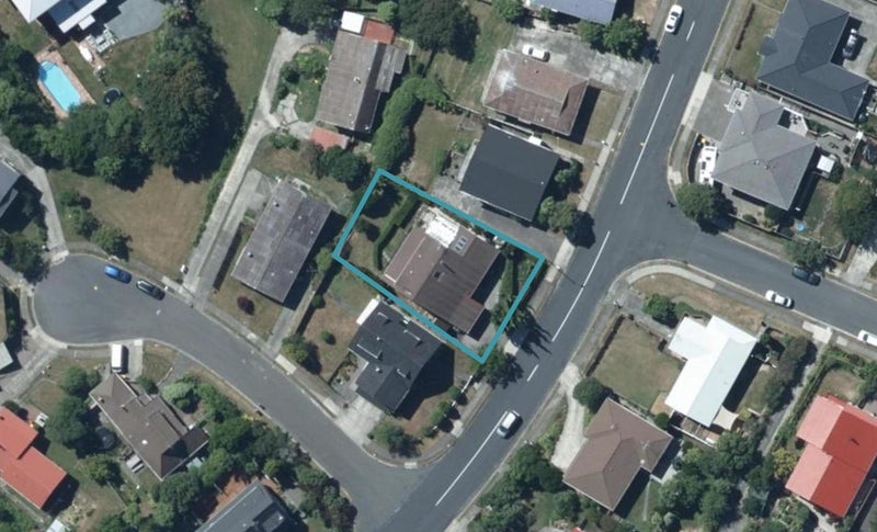 66 Tweed Road, Papakowhai, Porirua - Carousel 1