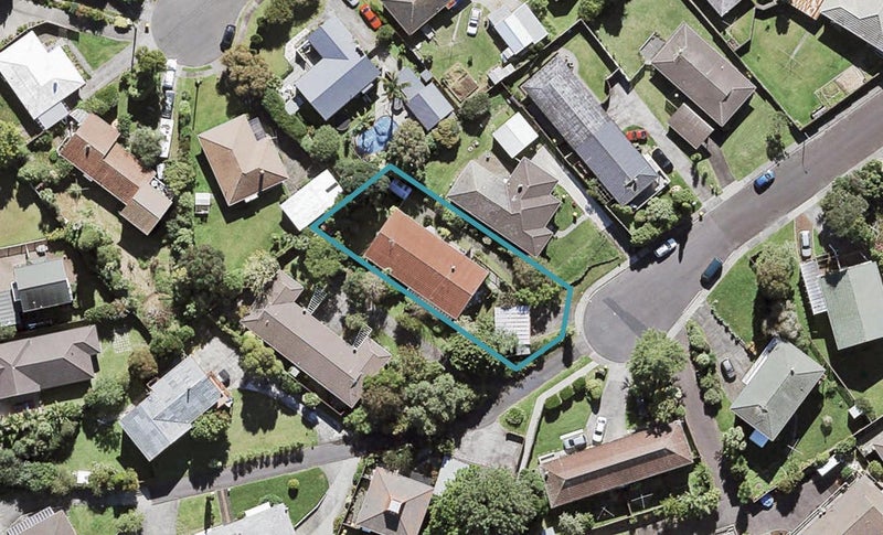 2/7 Pamela Place, New Lynn, Auckland - Carousel 1