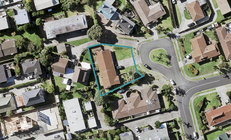 1/18 Vivian Wilson Drive, Eastern Beach, Auckland - Carousel 1
