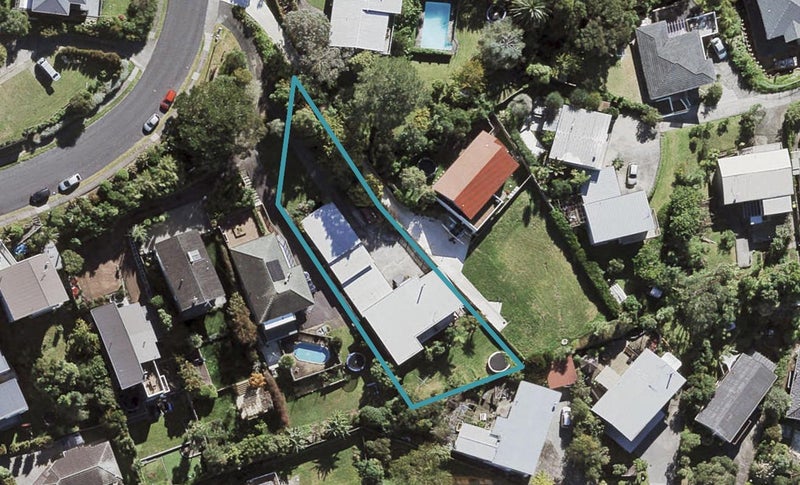 1/15 Speedy Crescent, Hillcrest, Auckland - Carousel 1