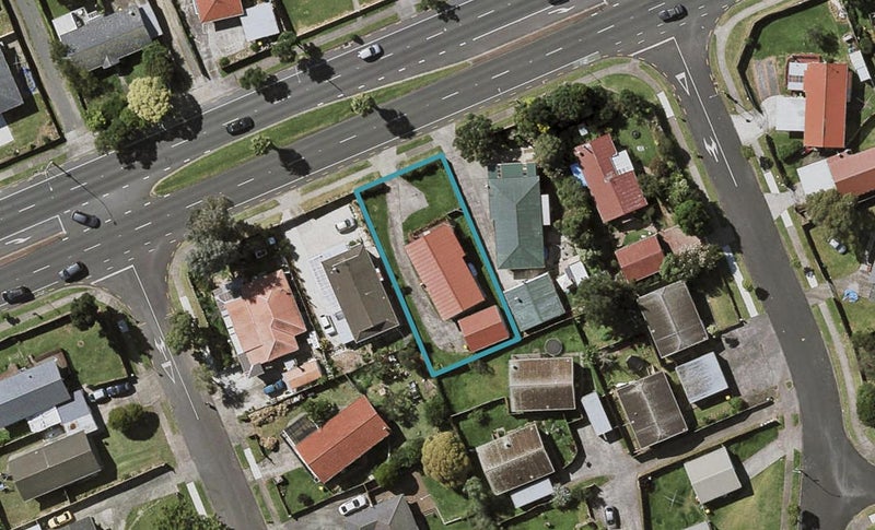 85 Te Irirangi Drive, Clover Park, Auckland - Carousel 1