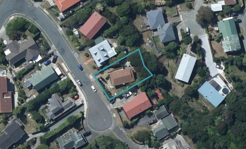 47 Kinloch Place, Papakowhai, Porirua - Carousel 1