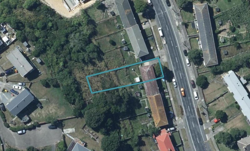 194 Champion Street, Cannons Creek, Porirua - Carousel 1