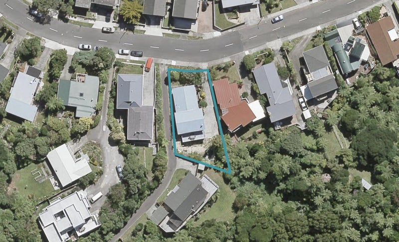 59 Harbour View Road, Harbour View, Lower Hutt - Carousel 1