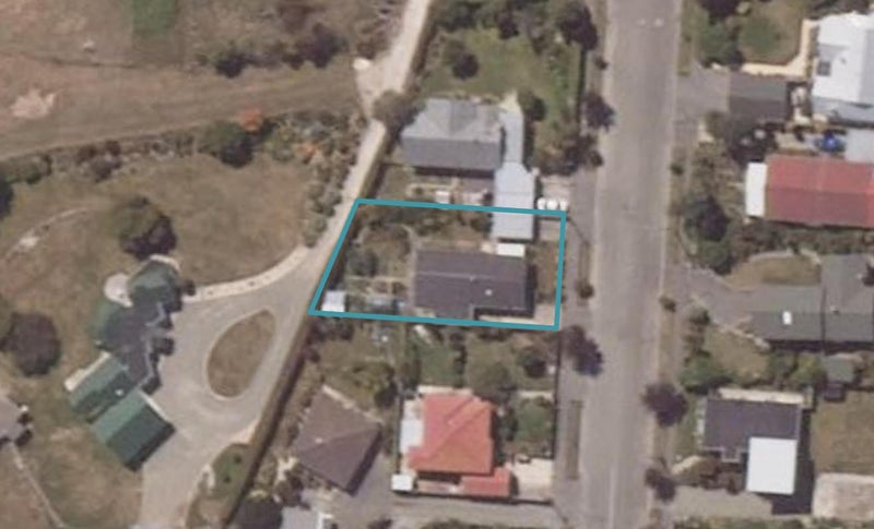 19 Holmes Street, Holmes Hill, Oamaru - Carousel 1
