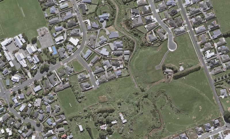 5C James Drive, Bell Block, New Plymouth - Carousel 1