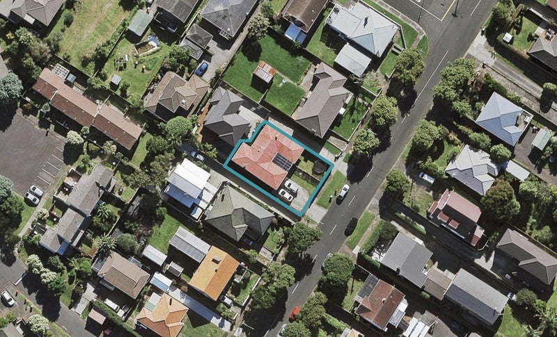 19 Dornwell Road, Mount Roskill, Auckland - Carousel 1