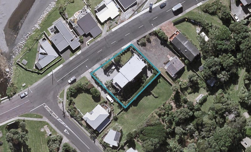 6 Messenger Terrace, Oakura, Oakura - Carousel 1