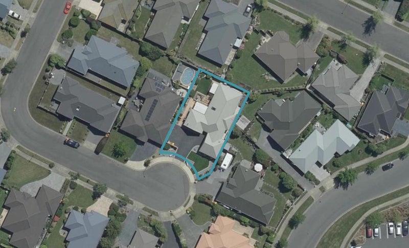 9 Baltic Place, Northwood, Christchurch - Carousel 1